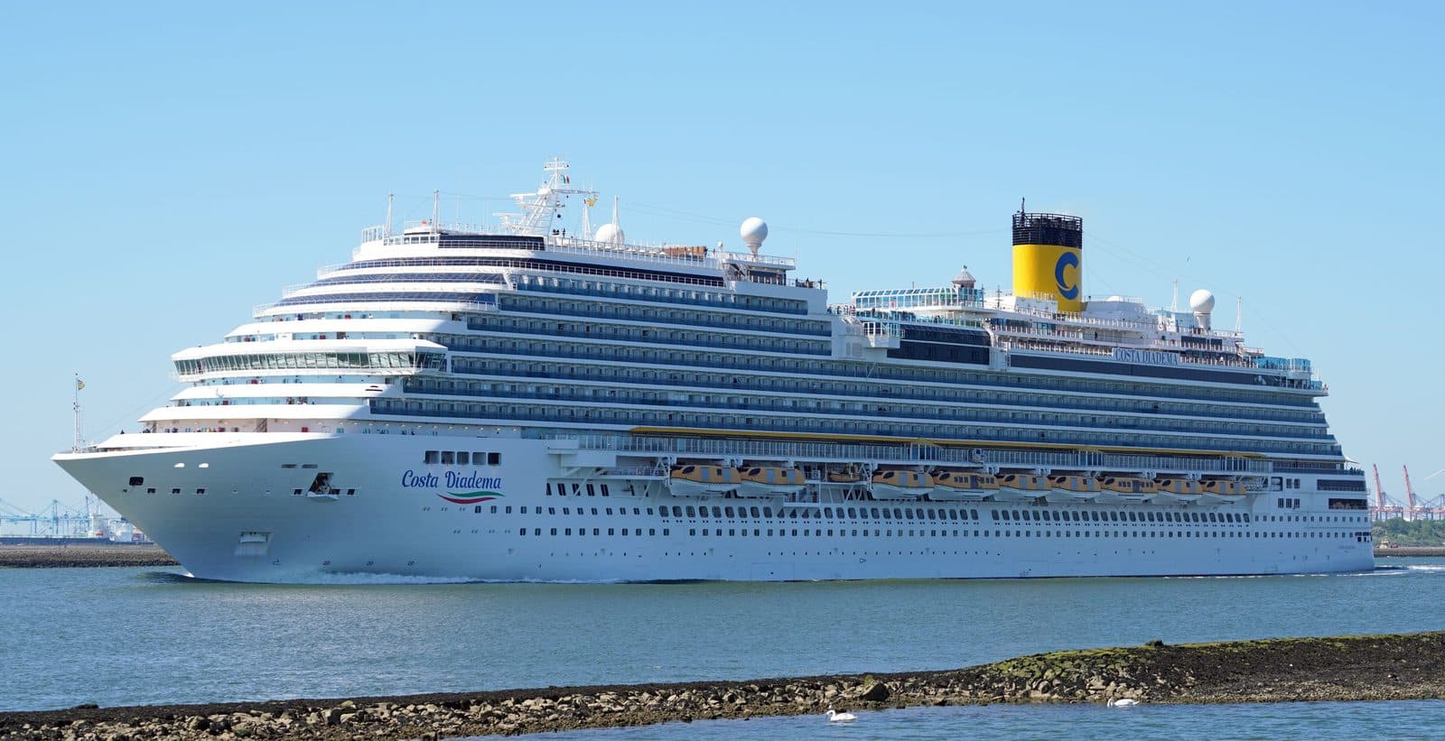Costa Diadema