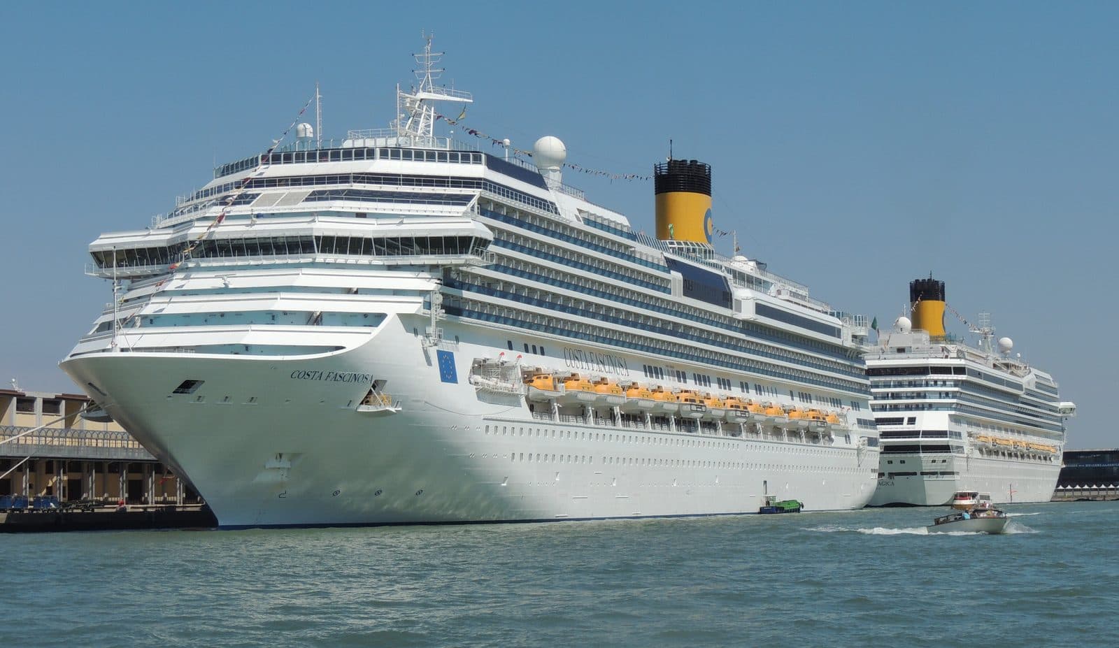 Costa Fascinosa, Mediterranean